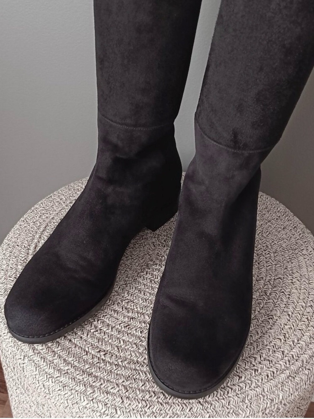 Stuart Weitzman 5050 Boot - Black Suede / Size 9.5 M / Excellent Condition - Picture 2 of 5
